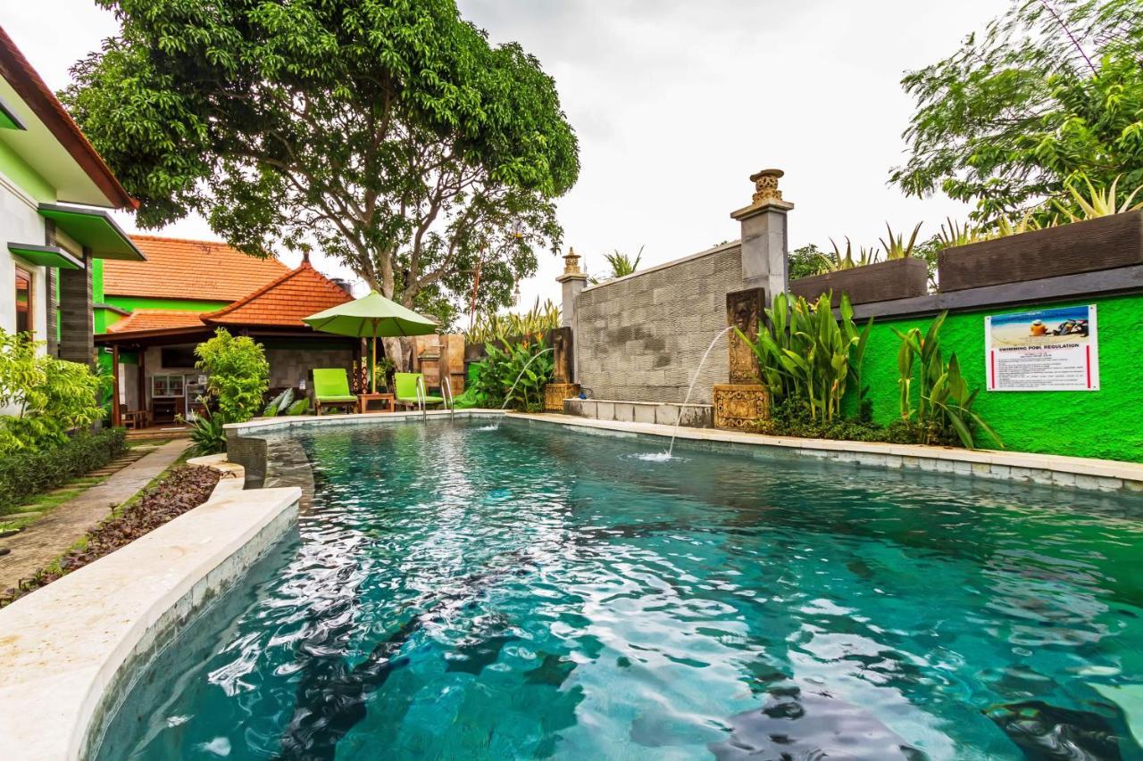 Lembongan Hostel Nusa Lembongan Exterior photo